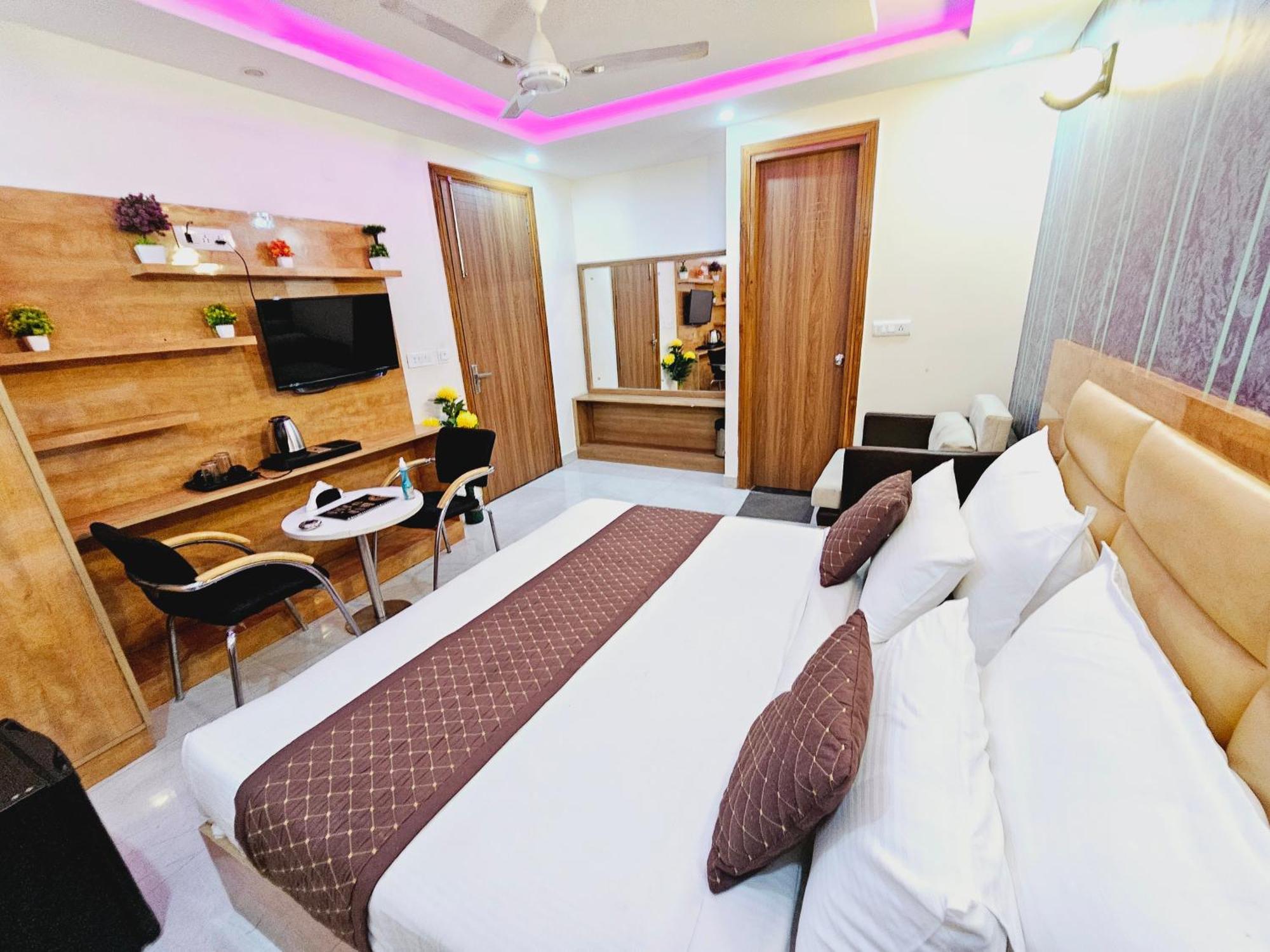 Tu Casa International Near Delhi Airport 4* New Delhi