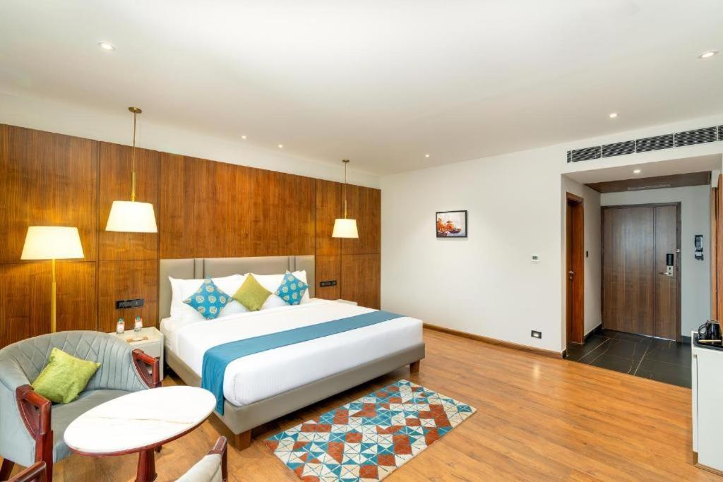 Hotel Tu Casa International Near Delhi Airport